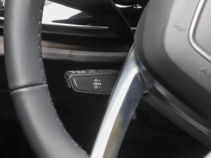 2022��45 TFSI ���x�Ӹ��� �п؅^