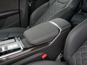 2022��55 TFSI ���x�Ӹ��� ���������