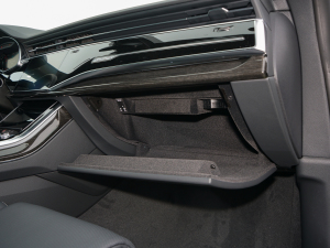 2022��55 TFSI ���x�Ӹ��� ������