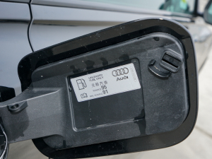 2022��55 TFSI ��ѩ�\�Ӱ� �������^