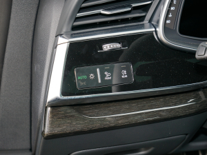 2022��55 TFSI ��ѩ�\�Ӱ� �п؅^