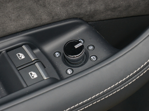 2022��55 TFSI ��ѩ�\�Ӱ� �п؅^