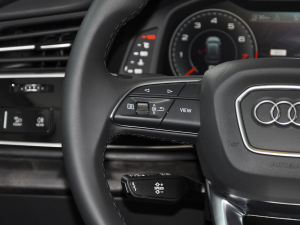 2022��45 TFSI ���A�Ӹ��� �п؅^(q��)