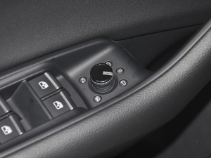 2022��45 TFSI ���A�Ӹ��� �п؅^