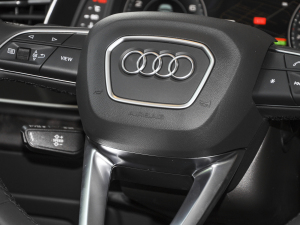 2022��45 TFSI ���A�Ӹ��� �п؅^