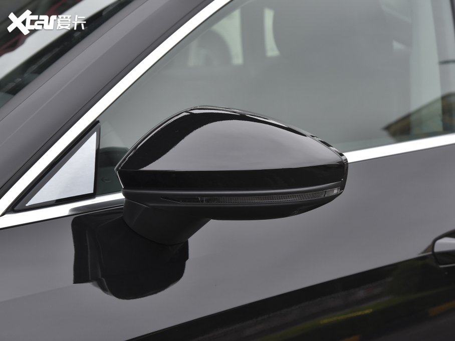 2022��W��A7 45 TFSI ���x��