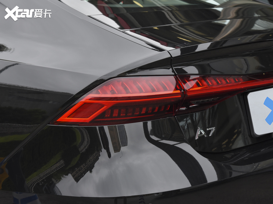 2022��W��A7 45 TFSI ���x��