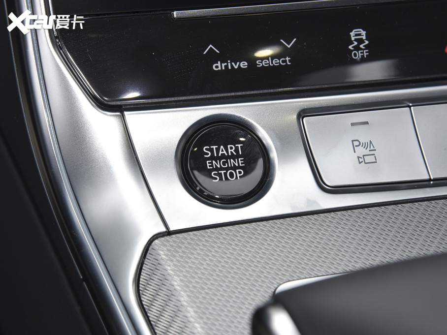 2022��W��A7 45 TFSI ���x��