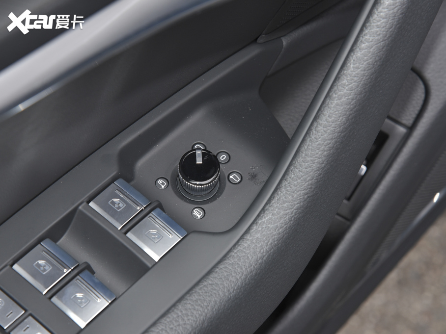 2022��W��A7 45 TFSI ���x��