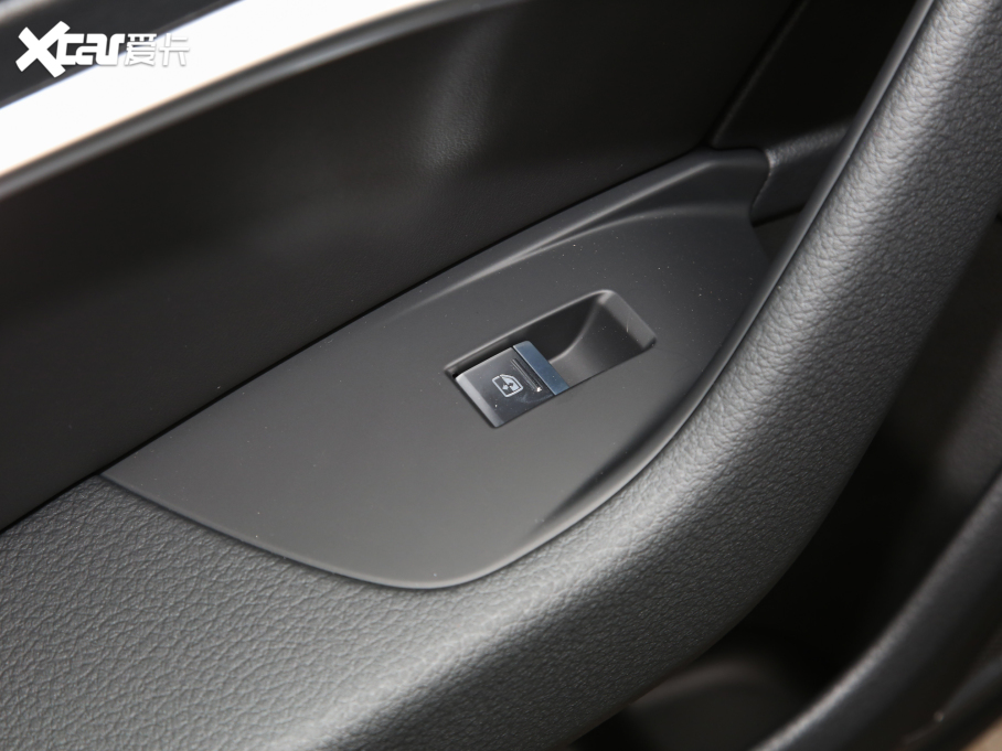 2022��W��A7 40 TFSI ���A��