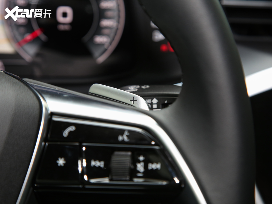 2022��W��A7 40 TFSI ���A��