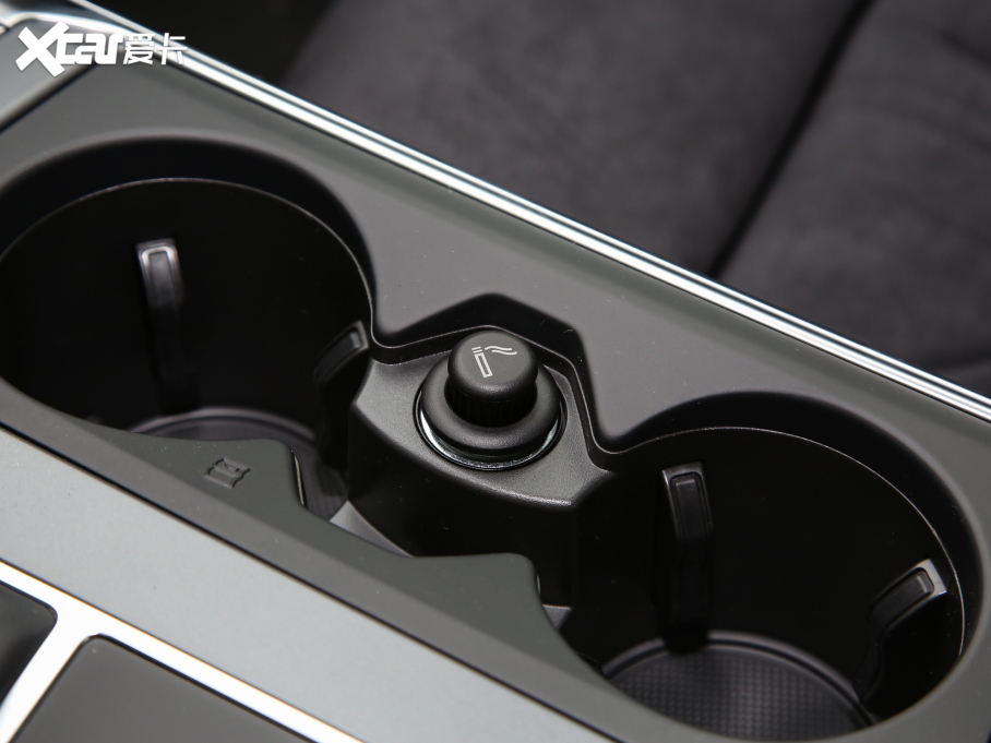 2022��W��A7 40 TFSI ���A��