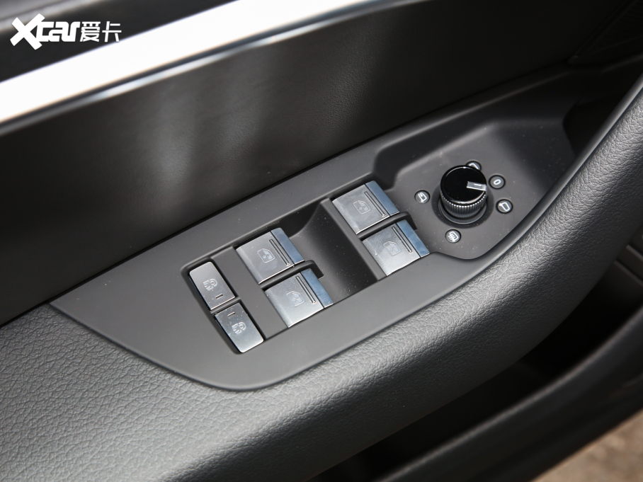 2022��W��A7 40 TFSI ���A��