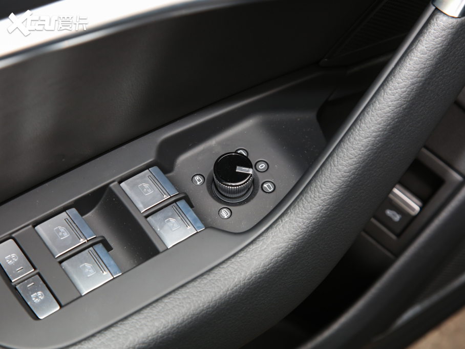 2022��W��A7 40 TFSI ���A��