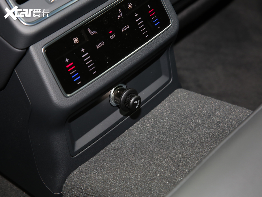 2022��?yu��n)W��A7 40 TFSI ���A��