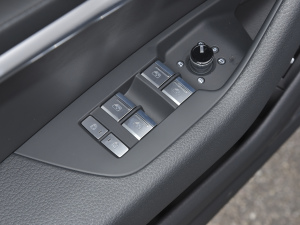 202245 TFSI x п؅^(q)