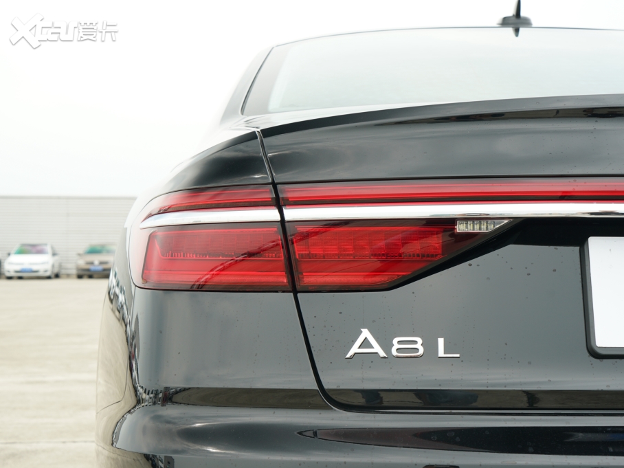 2022?yun)WA8 A8L 50 TFSI quattro m͵ذ