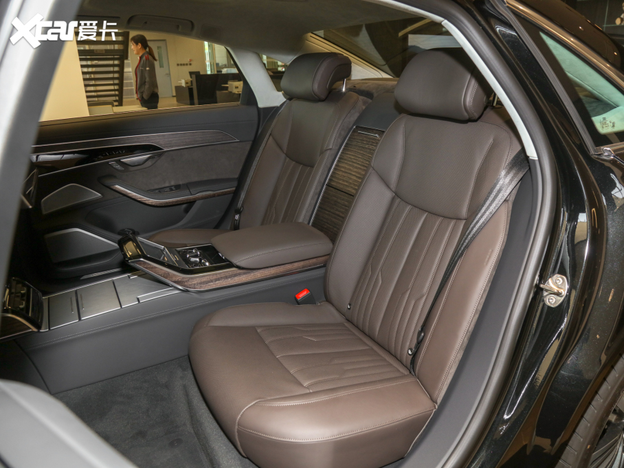 2022WA8 A8L 55 TFSI quattro F͵ذ