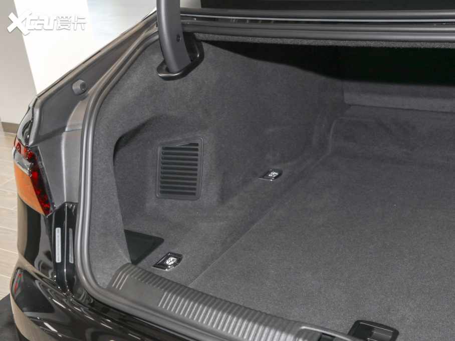 2022WA8 A8L 55 TFSI quattro F͵ذ