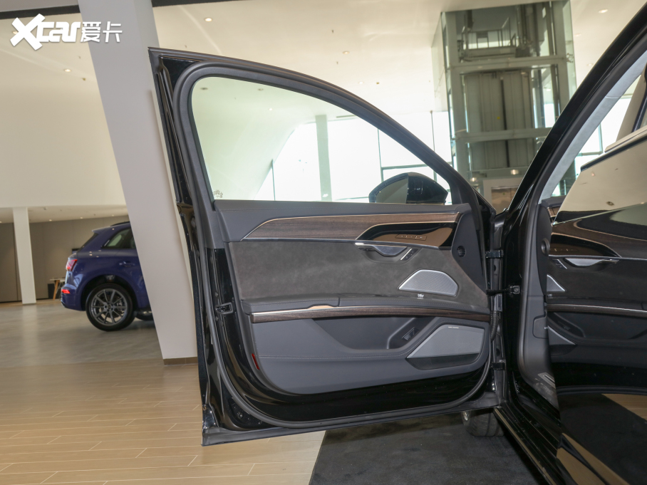 2022WA8 A8L 55 TFSI quattro F͵ذ