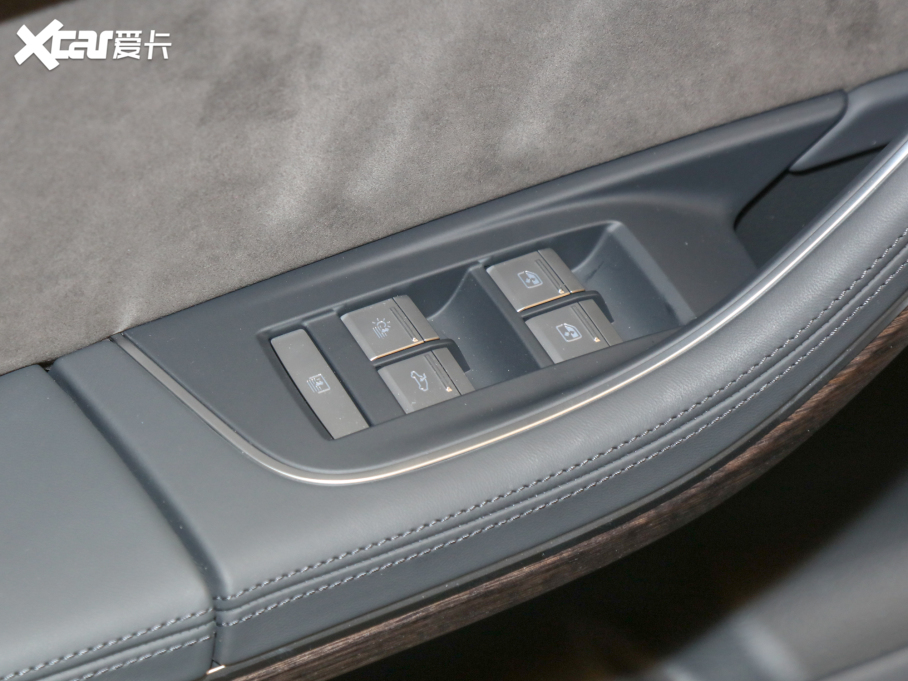 2022WA8 A8L 55 TFSI quattro F͵ذ