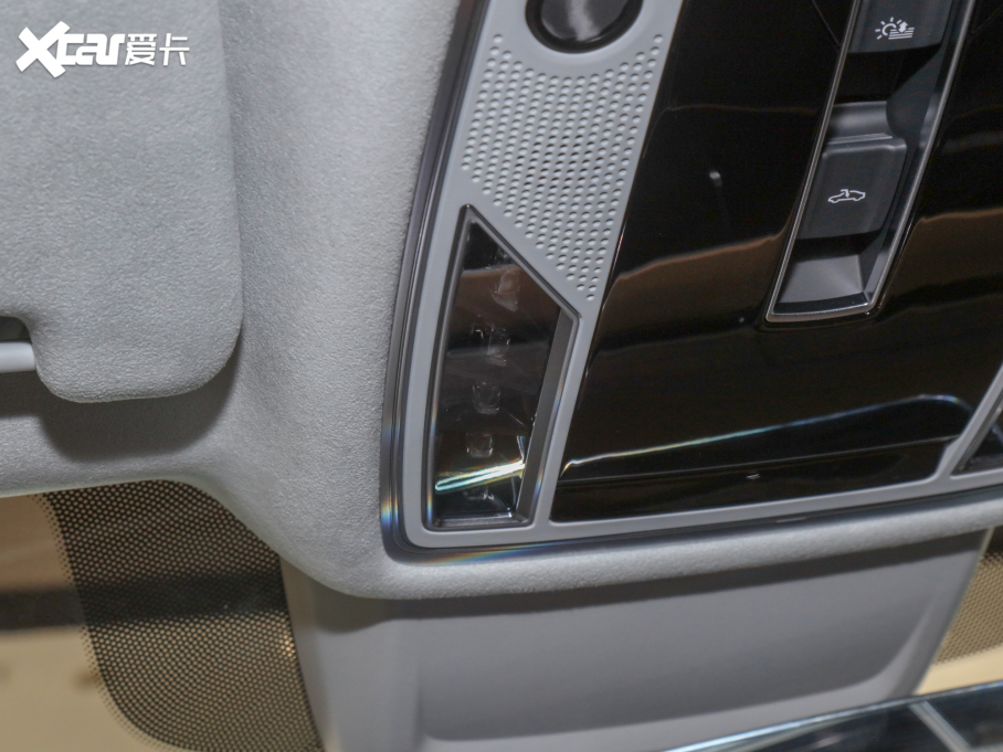 2022WA8 A8L 55 TFSI quattro F͵ذ