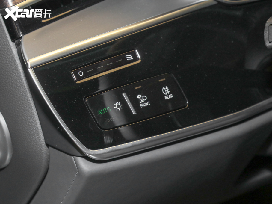 2022WA8 A8L 55 TFSI quattro F͵ذ