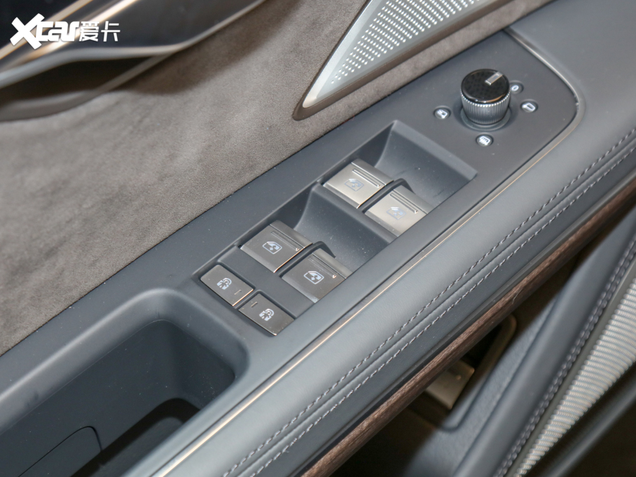 2022WA8 A8L 55 TFSI quattro F͵ذ