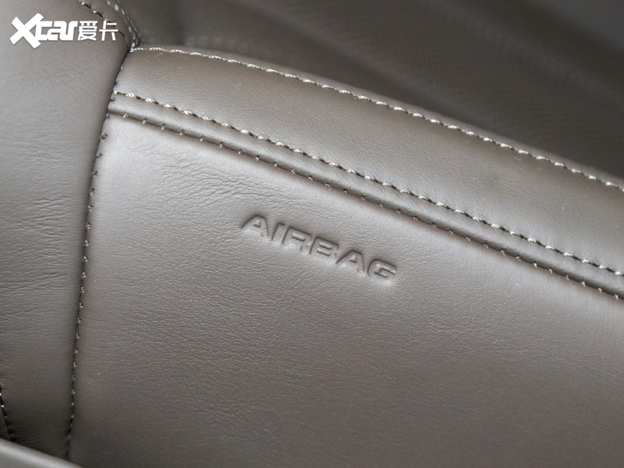 2022WA8 A8L 55 TFSI quattro F͵ذ