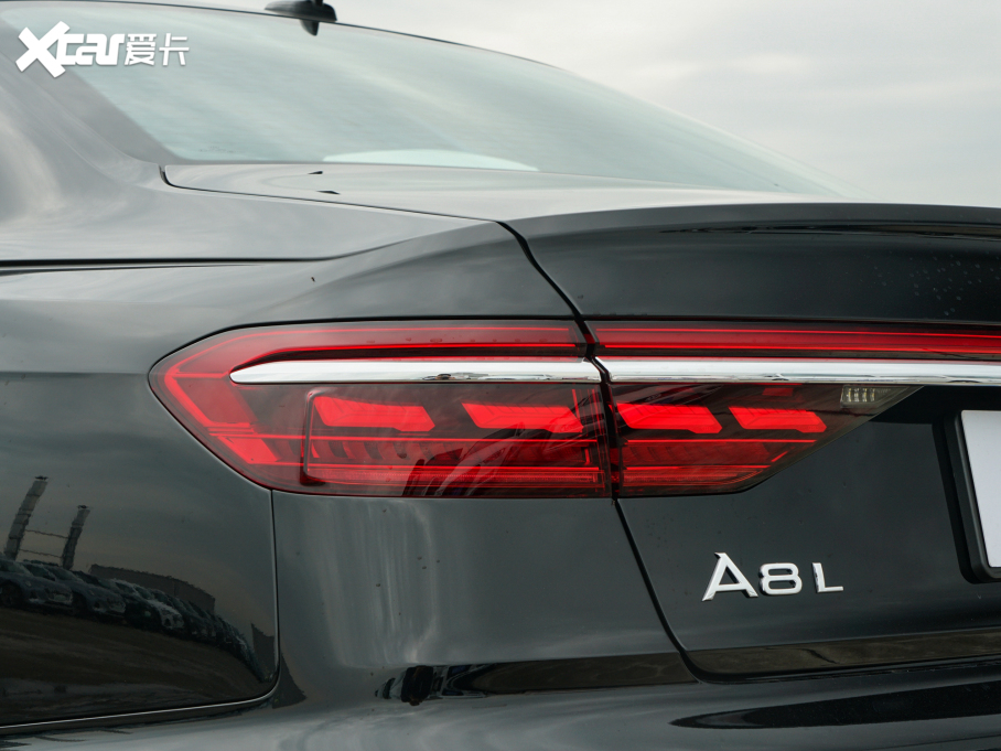 2022WA8 A8L 55 TFSI quattro A͵ذ