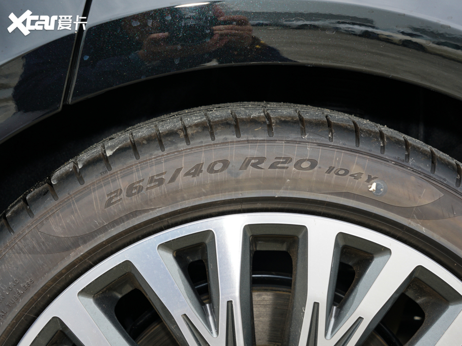 2022WA8 A8L 55 TFSI quattro A͵ذ