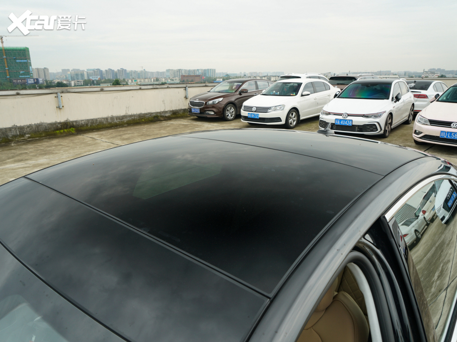 2022WA8 A8L 55 TFSI quattro A͵ذ