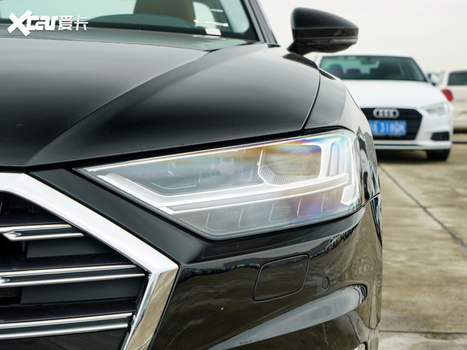 2022WA8 A8L 55 TFSI quattro A͵ذ