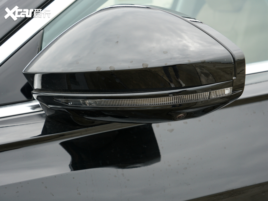 2022WA8 A8L 55 TFSI quattro A͵ذ