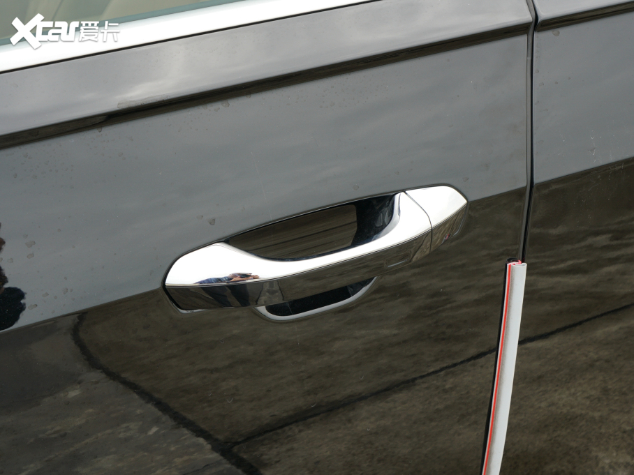 2022WA8 A8L 55 TFSI quattro A͵ذ