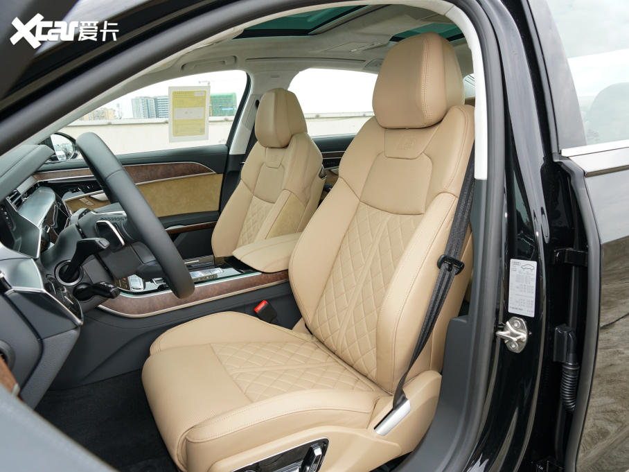 2022WA8 A8L 55 TFSI quattro A͵ذ