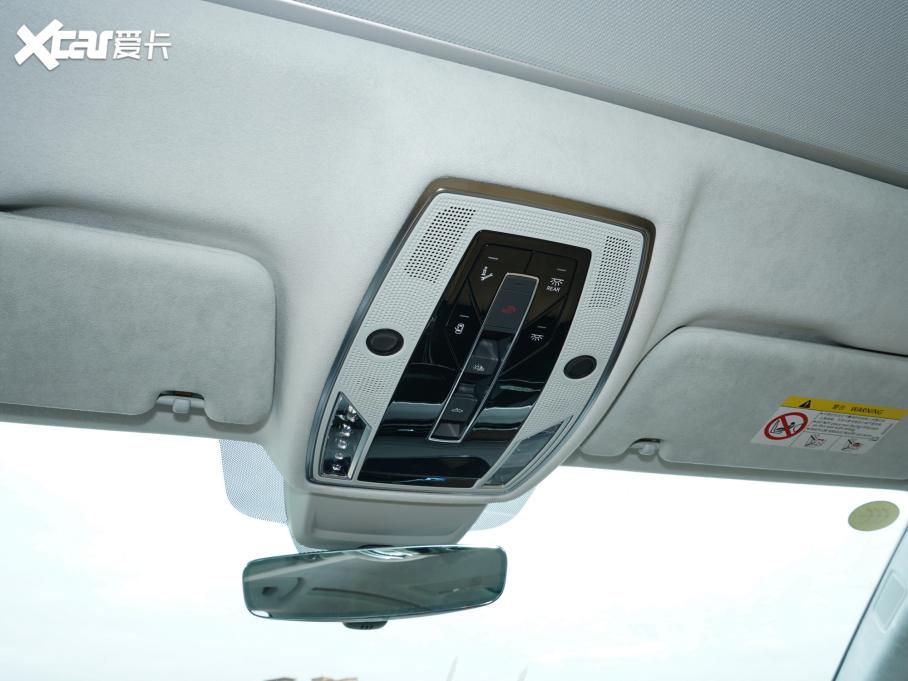 2022��W��A8 A8L 55 TFSI quattro ���A�͵�ذ�