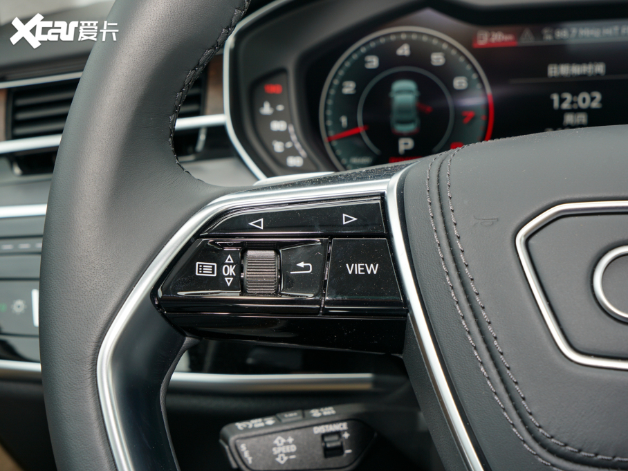 2022WA8 A8L 55 TFSI quattro A͵ذ