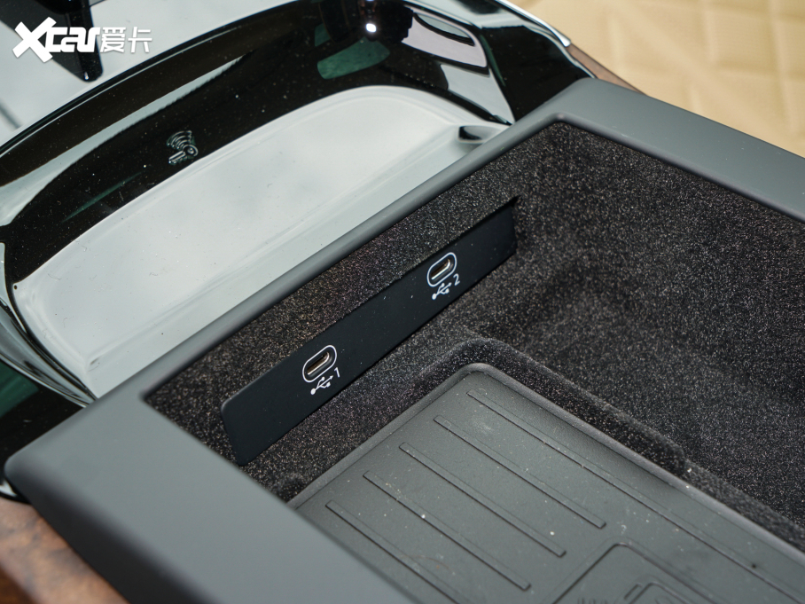 2022WA8 A8L 55 TFSI quattro A͵ذ