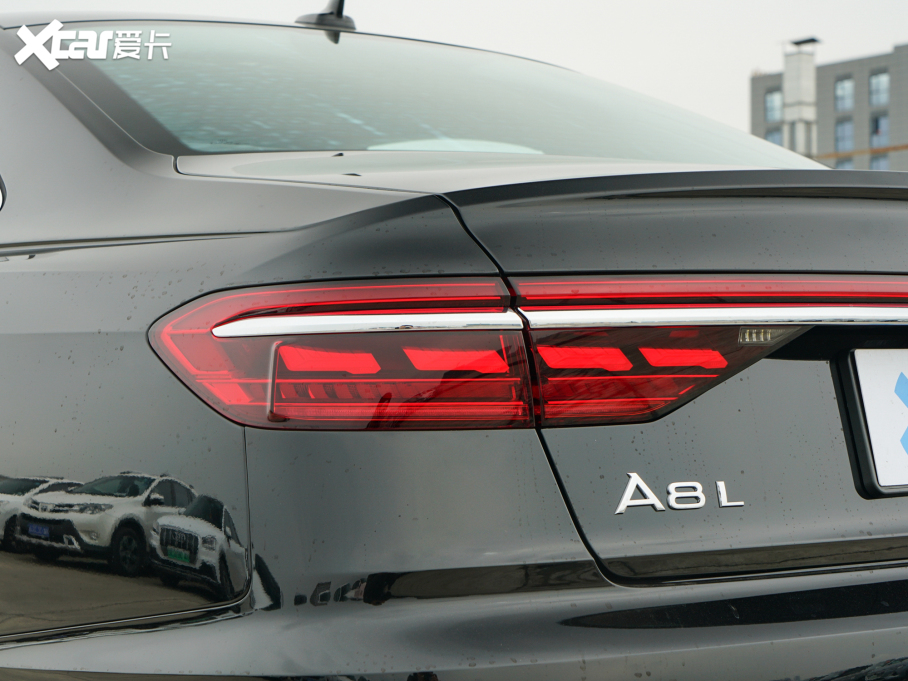 2022WA8 A8L 50 TFSI quattro A͵ذ