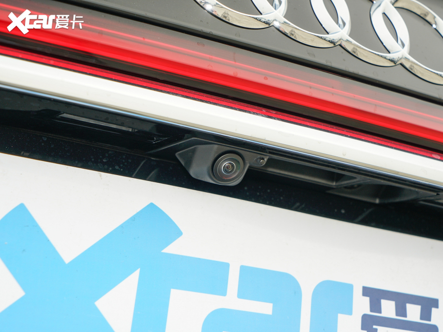 2022WA8 A8L 50 TFSI quattro A͵ذ