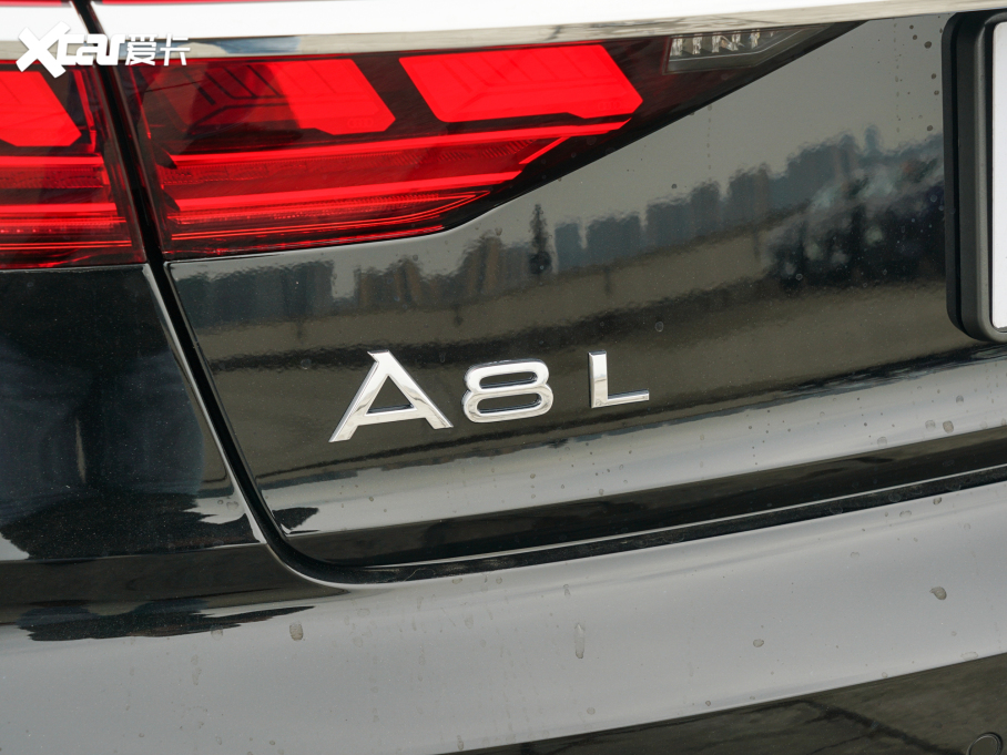 2022WA8 A8L 50 TFSI quattro A͵ذ