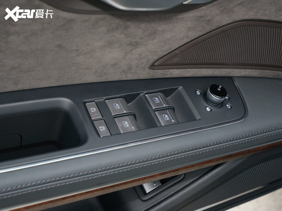 2022WA8 A8L 50 TFSI quattro A͵ذ