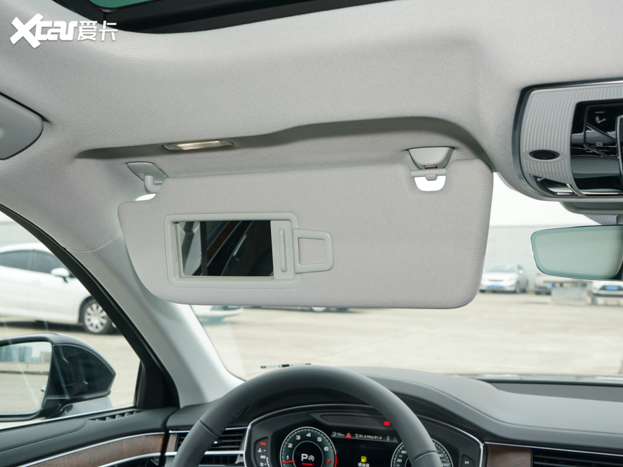 2022WA8 A8L 50 TFSI quattro A͵ذ