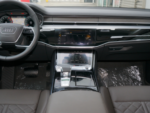 2022A(y)8L 50 TFSI quattro m͵ذ п_(ti)