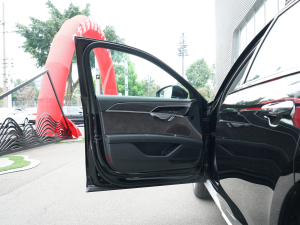 2022A(y)8L 50 TFSI quattro m͵ذ {λ܇T