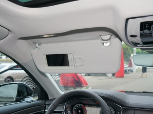 2022A(y)8L 50 TFSI quattro m͵ذ ꖰ壨