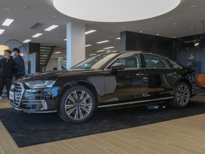 2022A8L 55 TFSI quattro F͵ذ w^