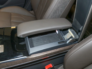 2022A(y)8L 55 TFSI quattro F͵ذ g