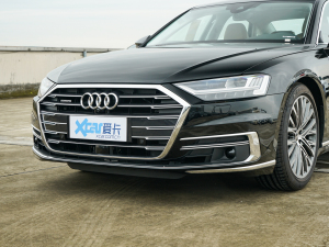 2022A8L 55 TFSI quattro A͵ذ ^